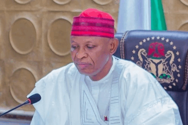 Gwamnan Kano Injiniya Abba Kabir Yusuf, ya dawo gida Kano a yammacin yau Laraba Inda ya sauka a filin jirgin sama na Malam Aminu Kano bayan gudanar da Ibadar aikin Hajjin bana.